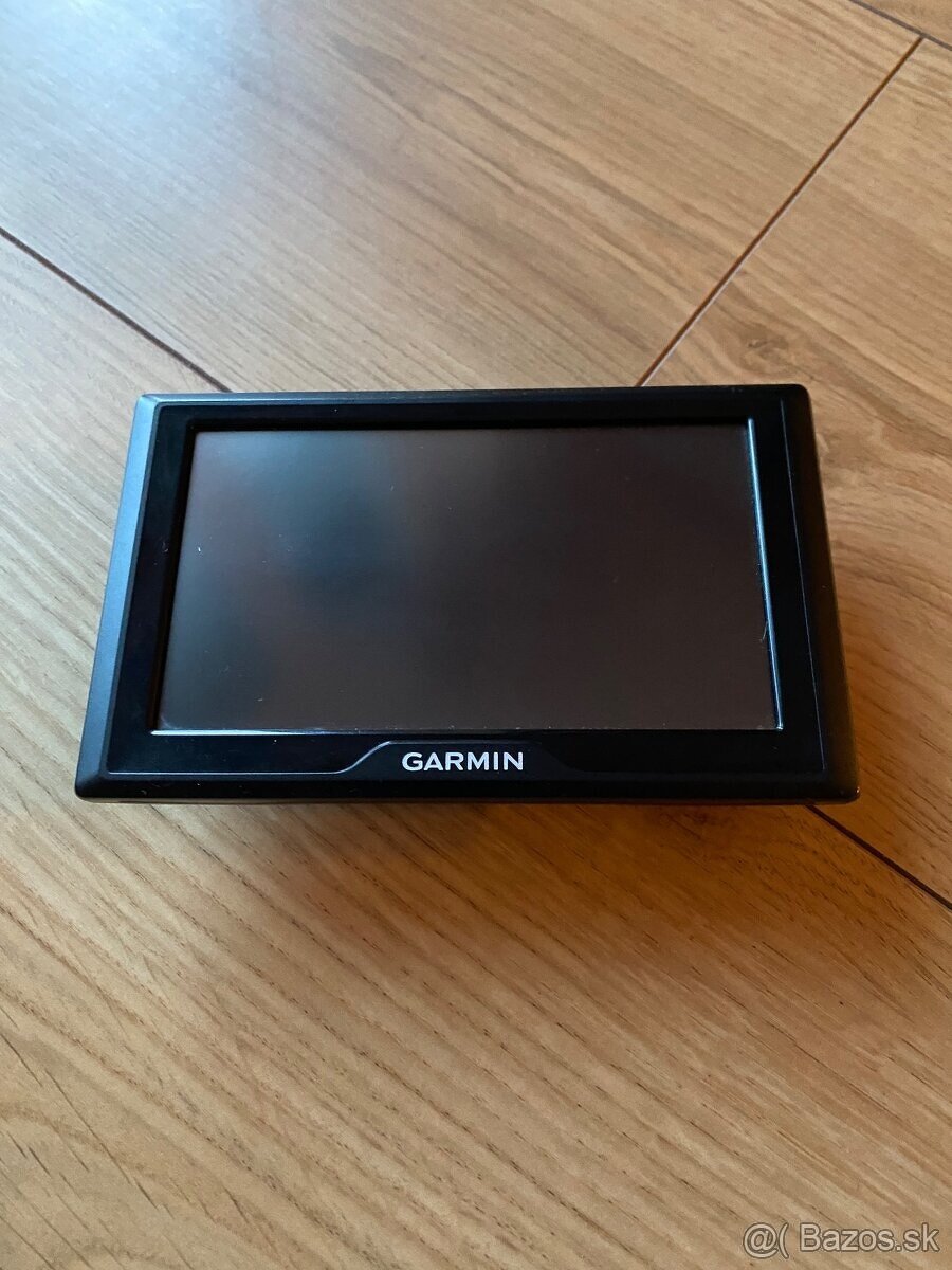 GARMIN DRIVE 50 GPS navigácia s mapou pre rok 2026. - 4