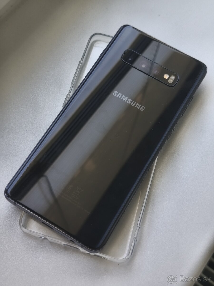 8/128GB Samsung S10+ - 4