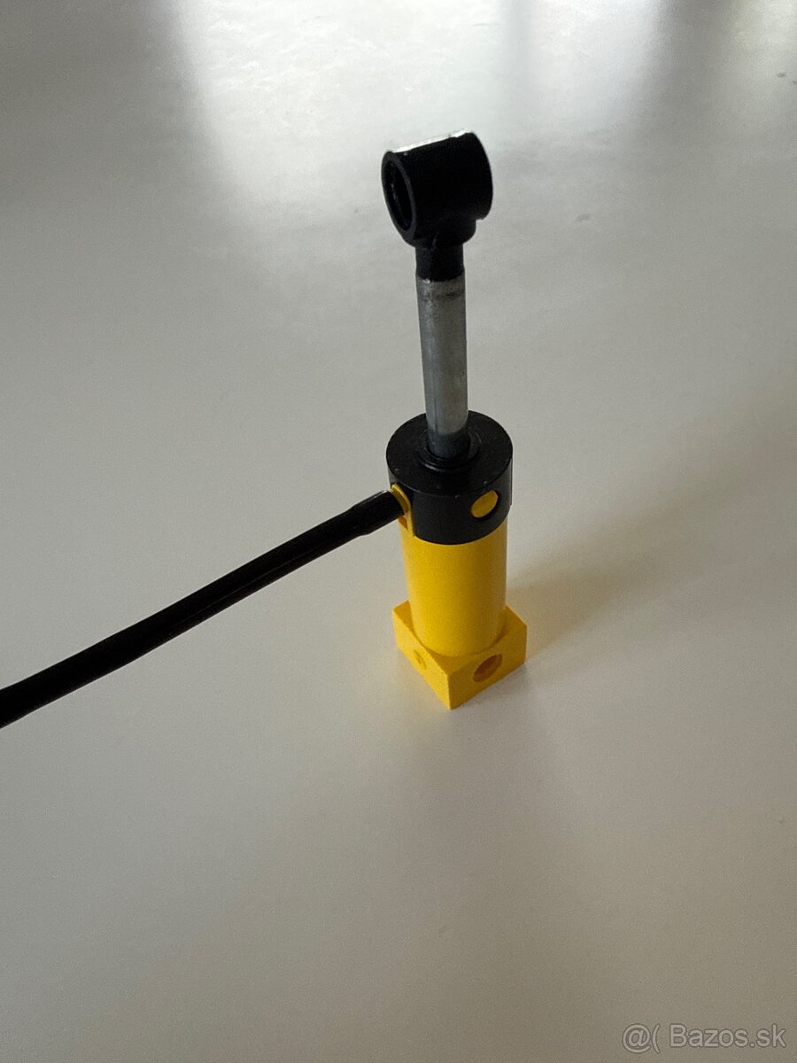LEGO Technic pneumatický valec 48 mm - funkčný - 4