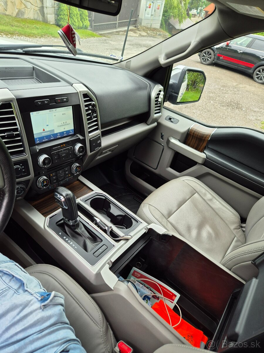 Ford F-150 3.5 V6 EcoBoost LARIAT 4x4 – TOP výbava