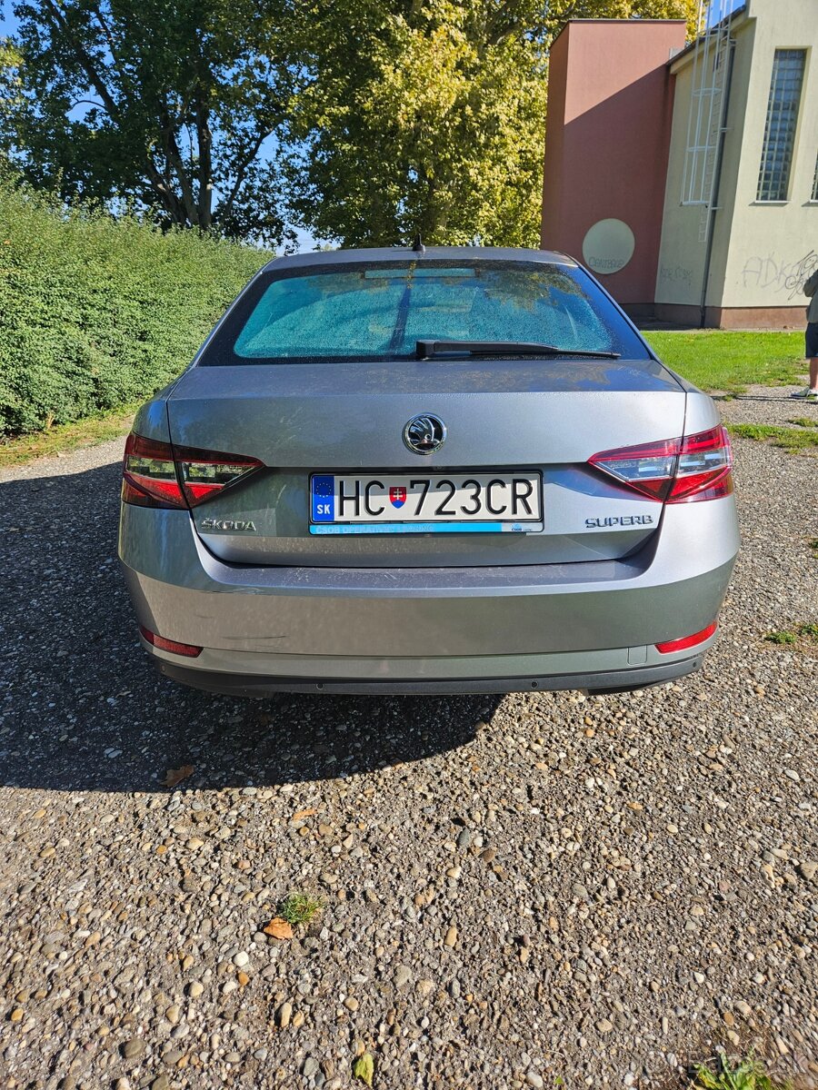 Škoda Superb 2.0TDI 110kw DSG - 4