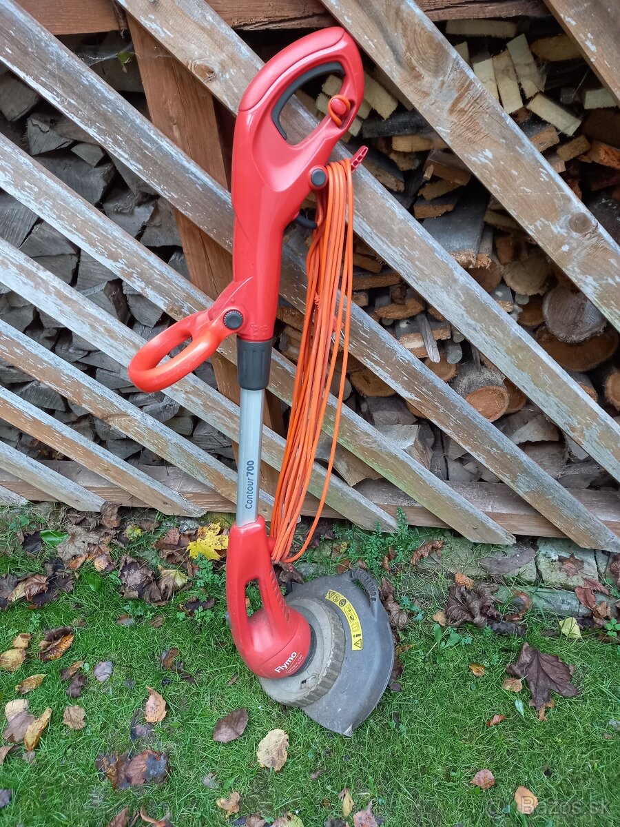 Vyžínač Flymo Contour 700 - 4