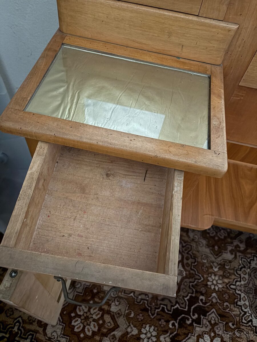 Kozmeticky toaletny stolik retro stary - 4