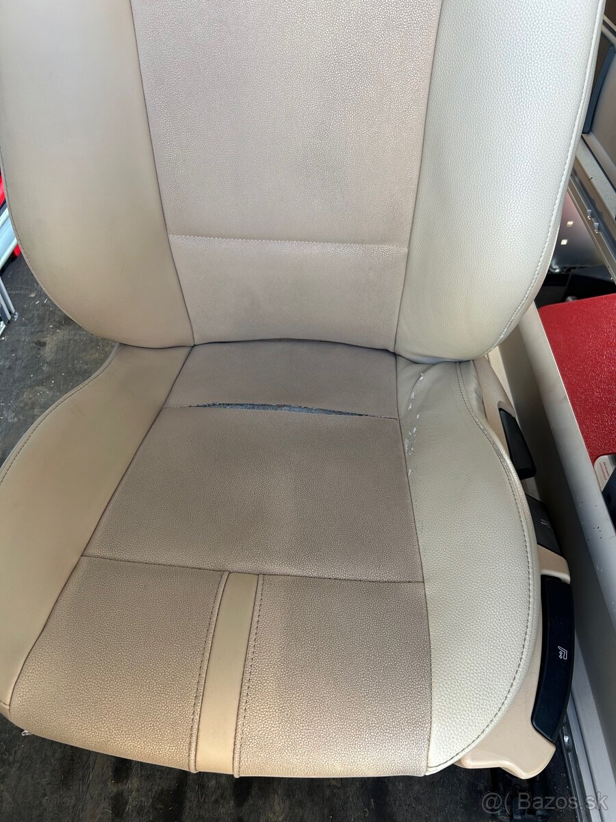 Interiér BMW E83 - 4