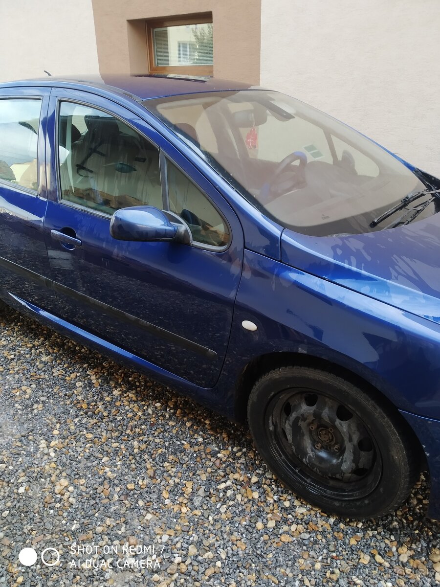 Predám peugeot - 4