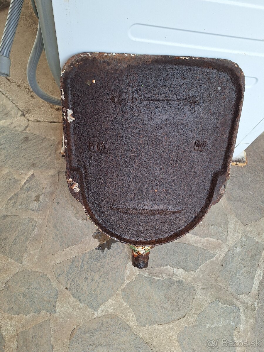 Liatinove umývadlo 2 - 4