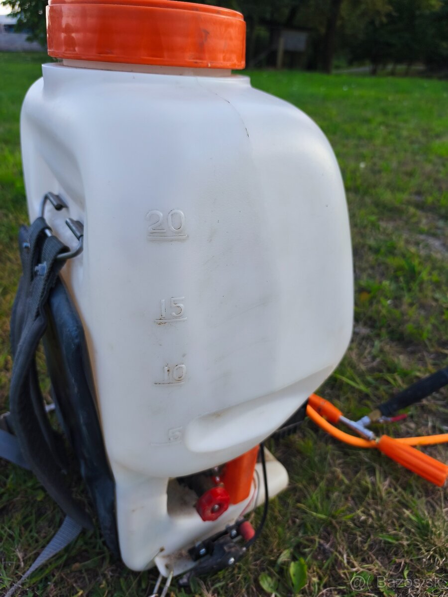 Motorový postrekovač - 4