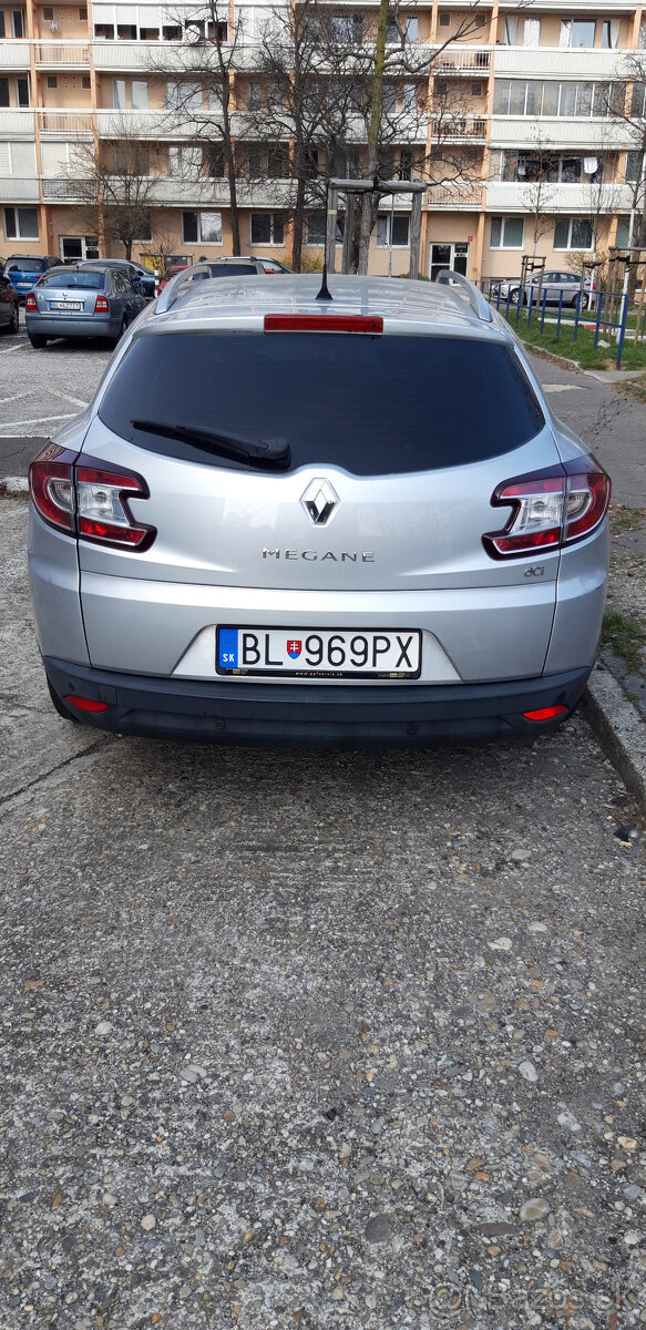 Renault Megane Grandtour 1.5 dCi - 4