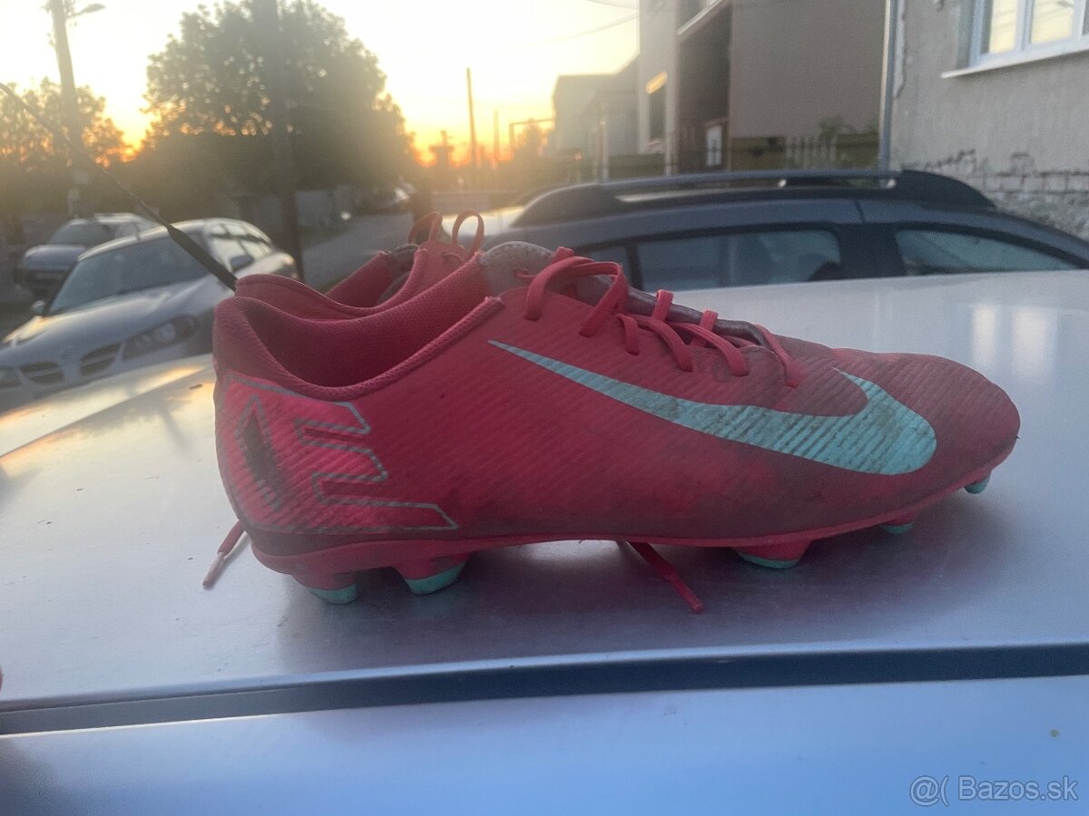 Kopačky Nike - 4