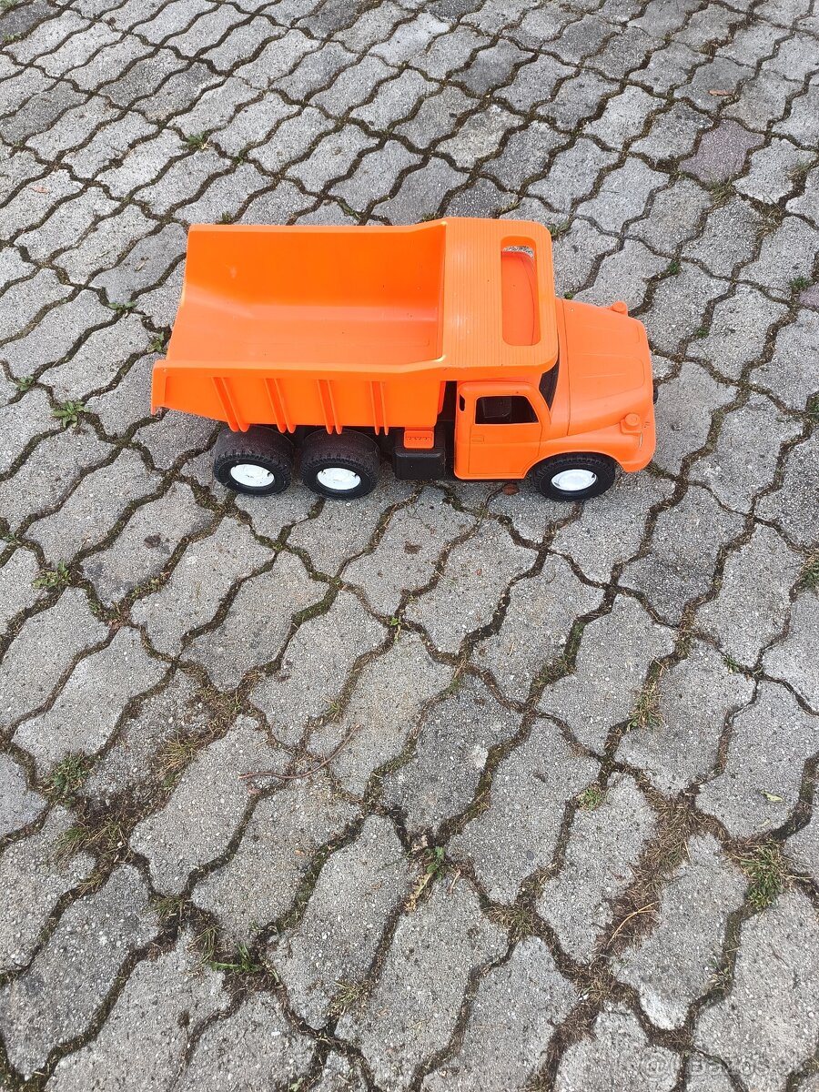 Kolobežky a ine - 4