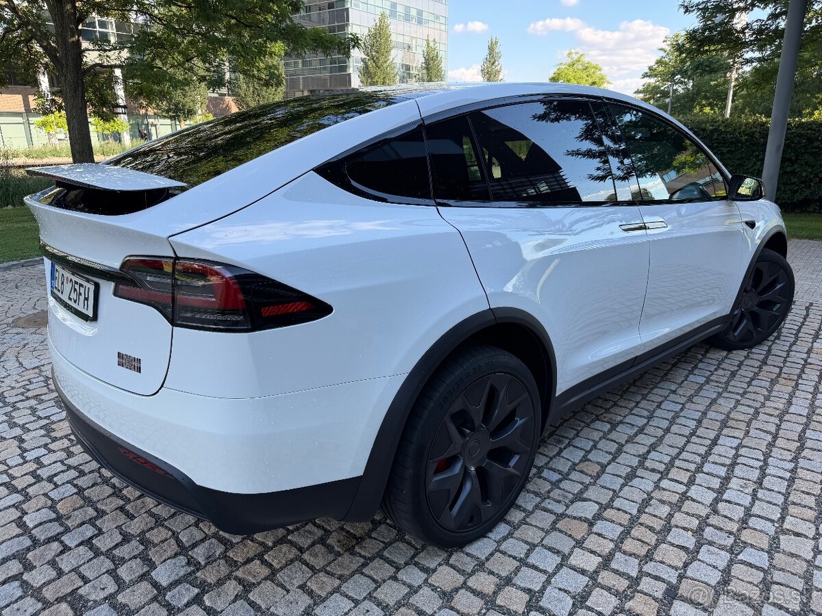 TESLA MODEL X PLAID 2026 - 4