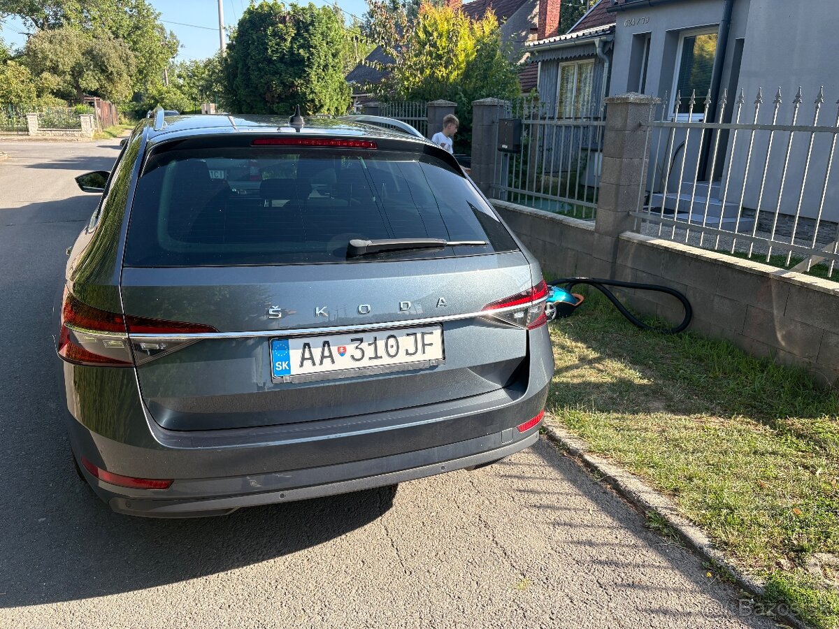 Predám Škoda Superb Combi 2.0 TDI DSG 110 kW - 4