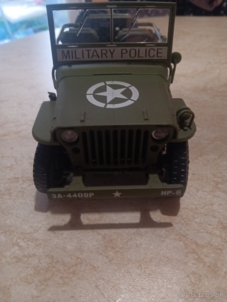 Predám Jeep Willis 1:18 - 4
