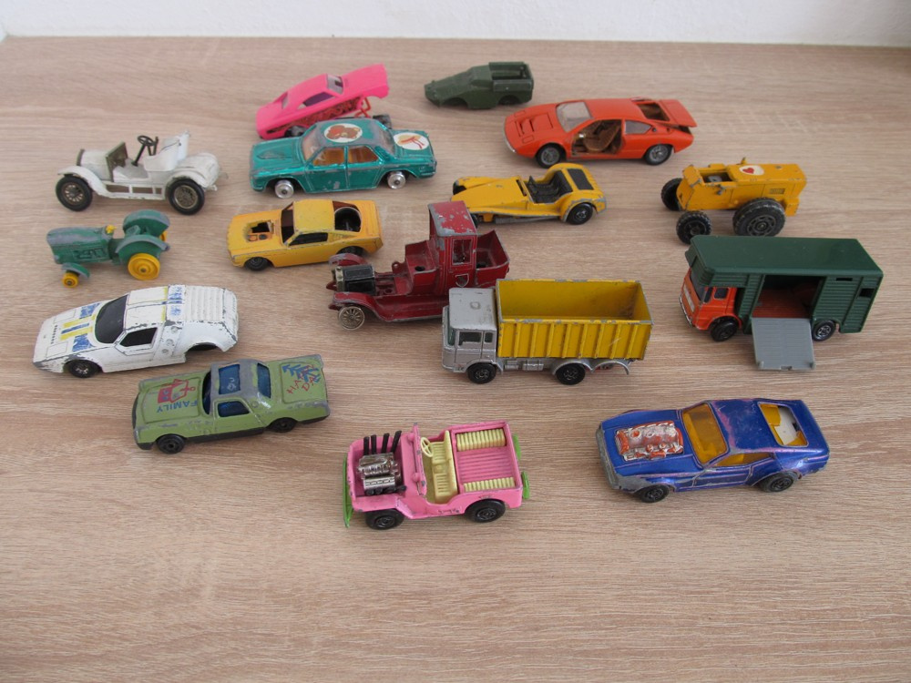 Predám staré poškodené angličáky Matchbox, Lesney a iné - 4