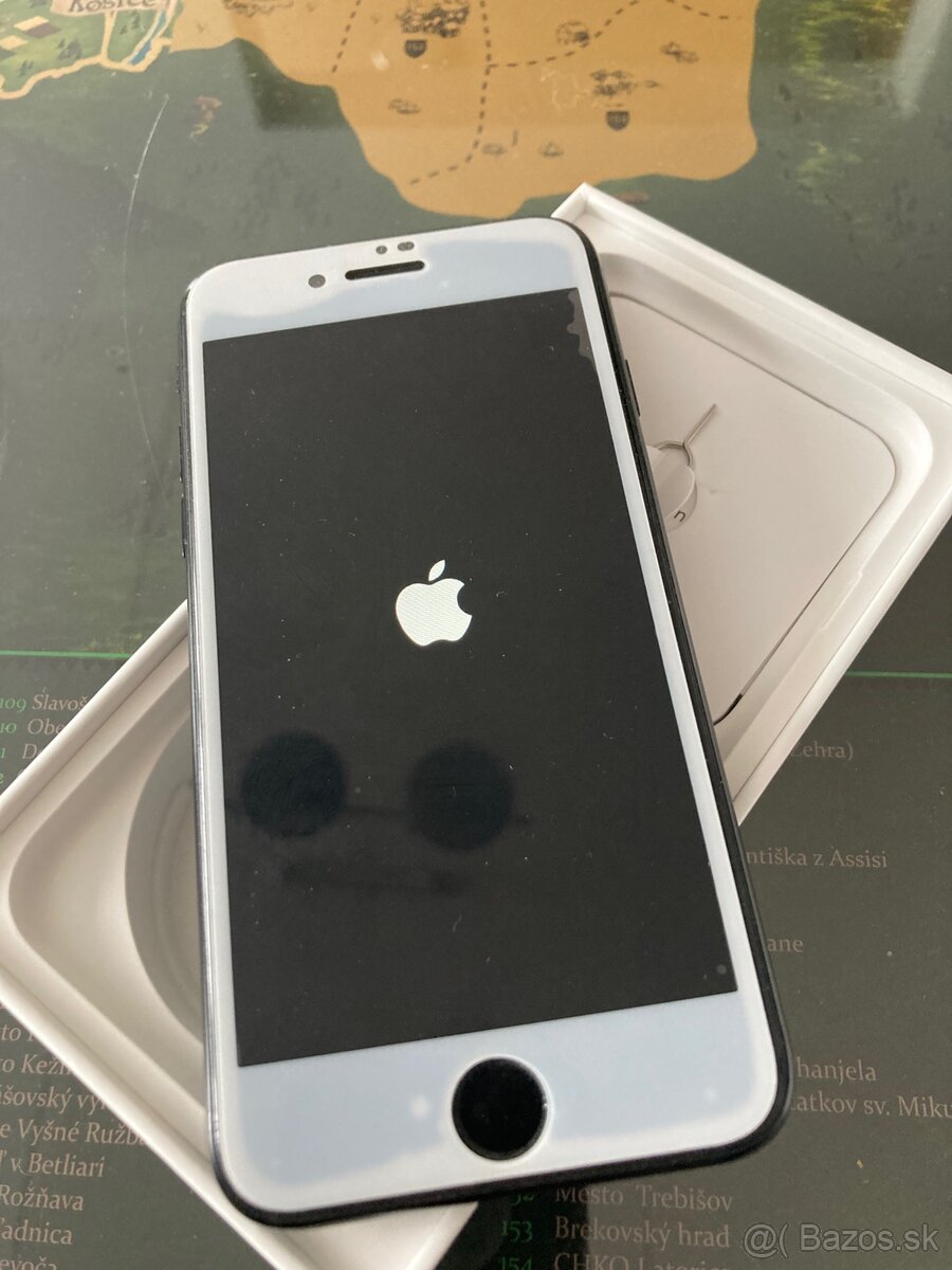 Apple iPhone SE 2020 - 4