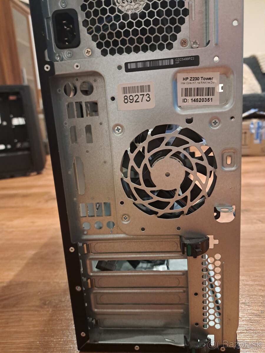 PC skrinka + 400W zdroj + DVDRW - 4