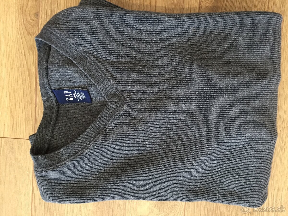 Gap , Bc shirt , Nike , zara - 4