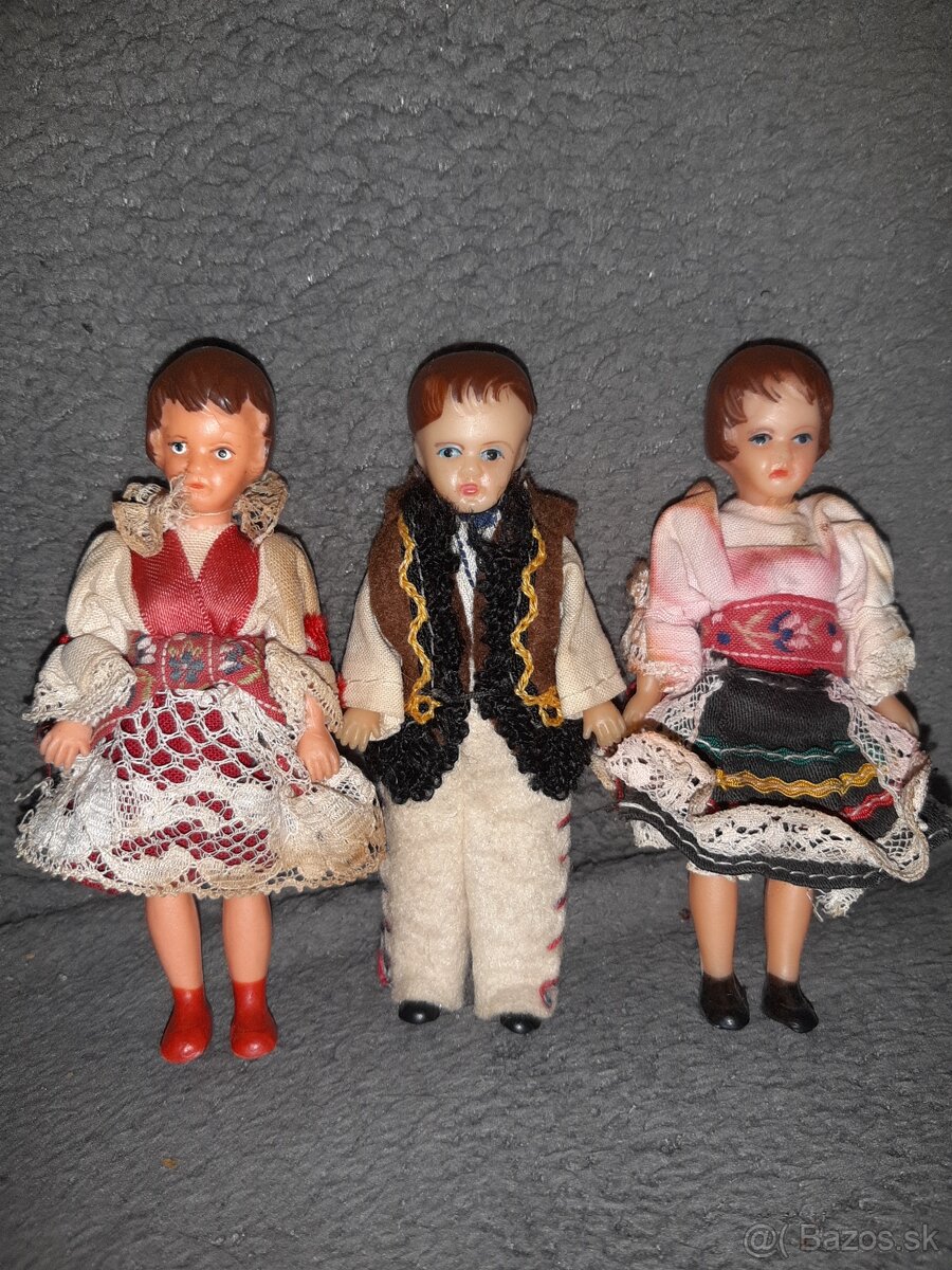 1.,6.foto REZERVE. Stare krojovane babiky - 4