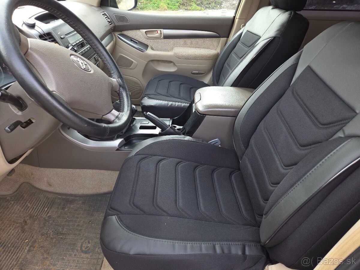 Toyota Landcruiser - 4