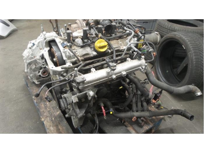 Rozpredám motor F4R turbo - 4