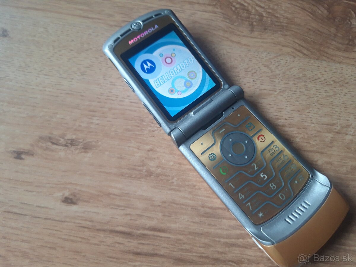 Motorola V3 - 4