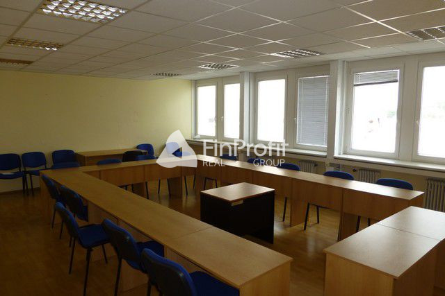 Kancelárske priestory pri OC Vivo na prenájom - od 13 m2, Pl - 4