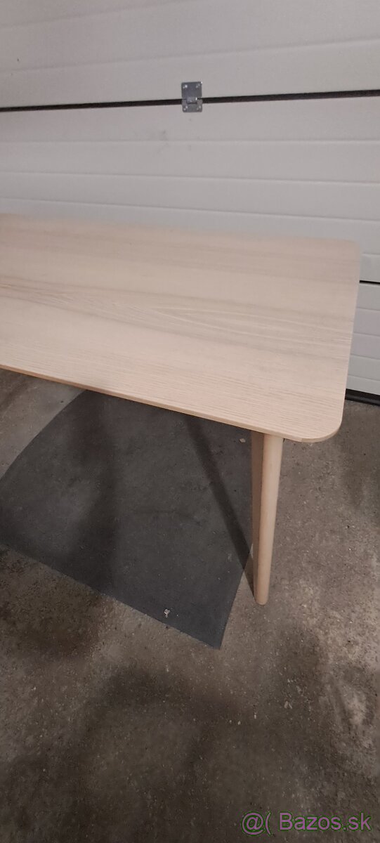 Jedálensky stôl - 4