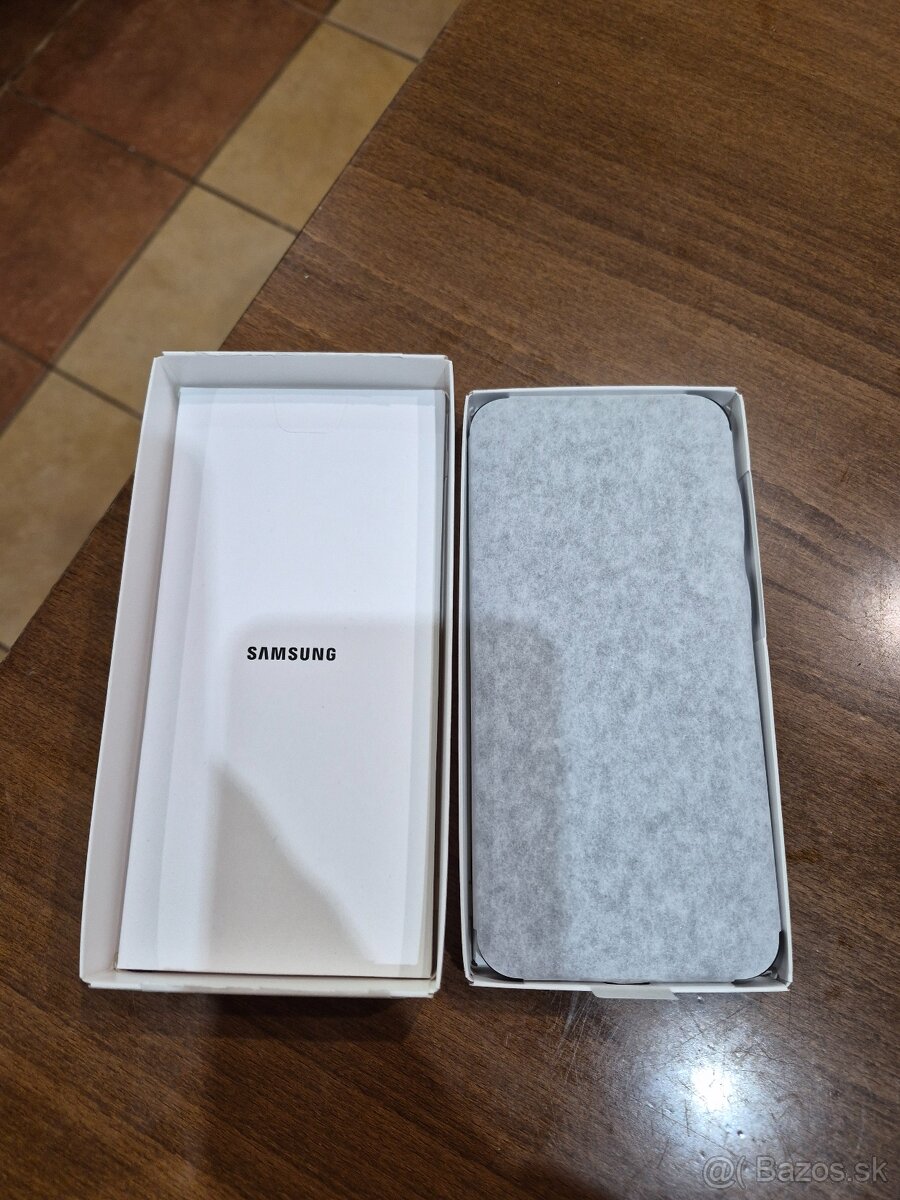 Samsung A17 - 4