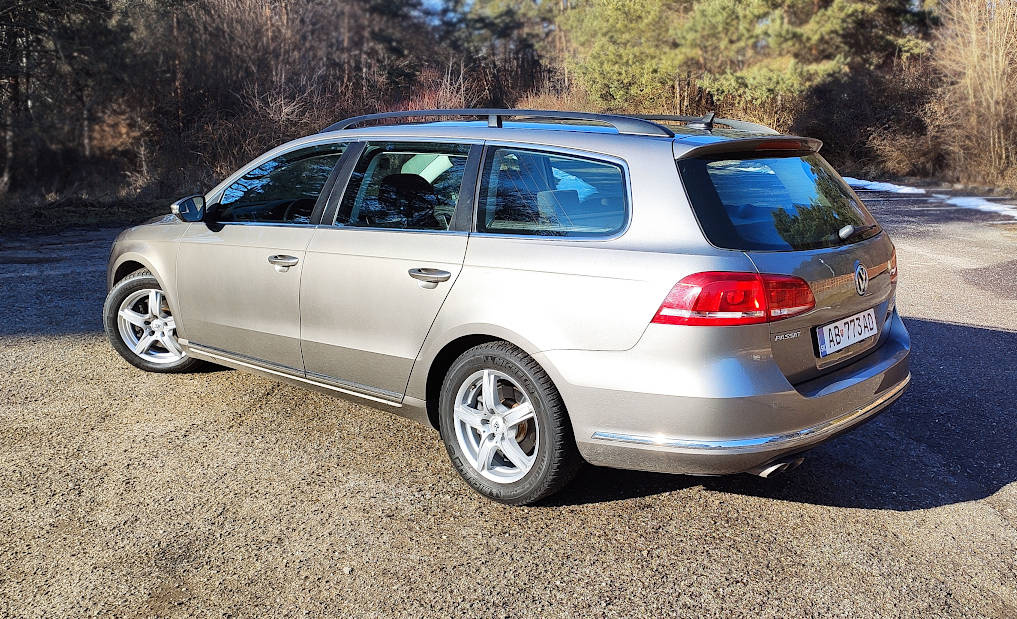 Volkswagen Passat Variant 2.0 Comfortline - 4
