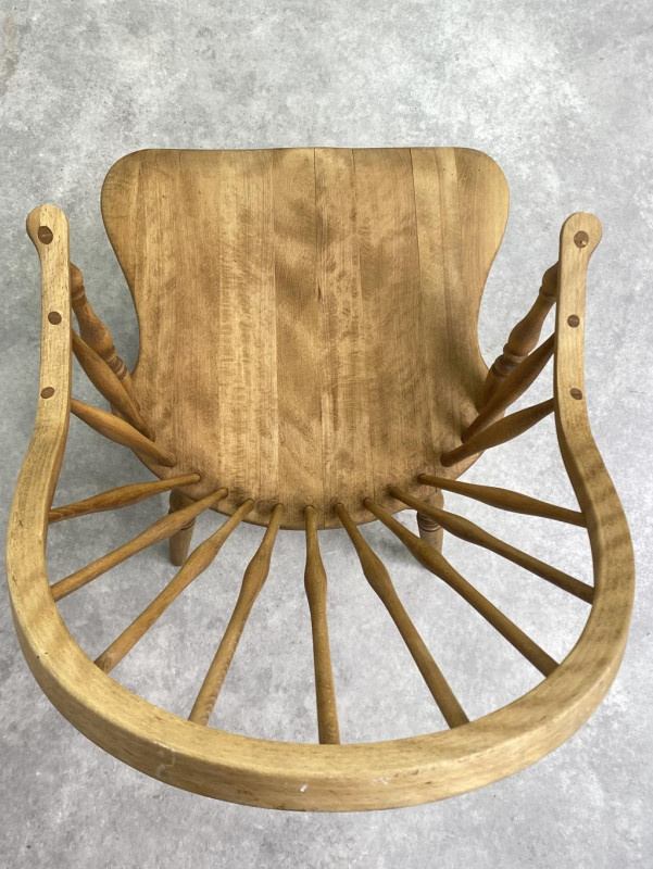 elegantné Windsorské kreslo - 4