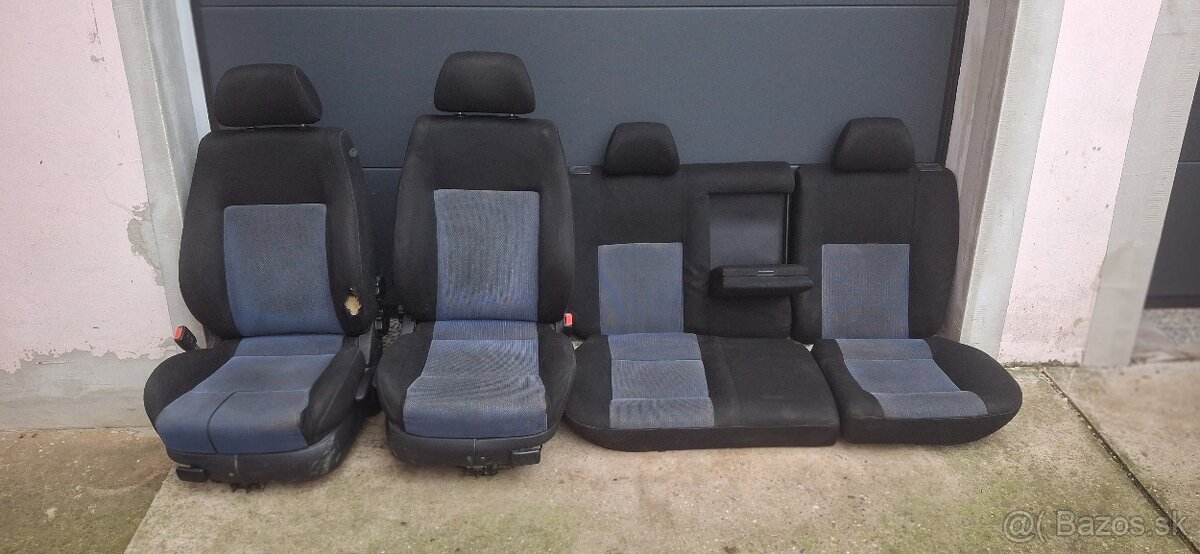 Vymením sedačky VW Golf 4 - 4