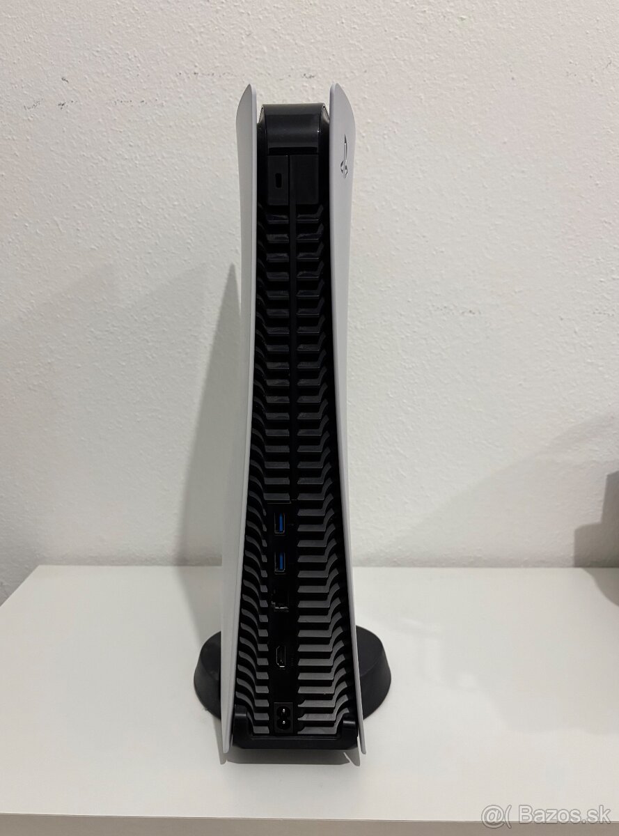 PlayStation 5 , PS5 , vo výbornom stave - 4