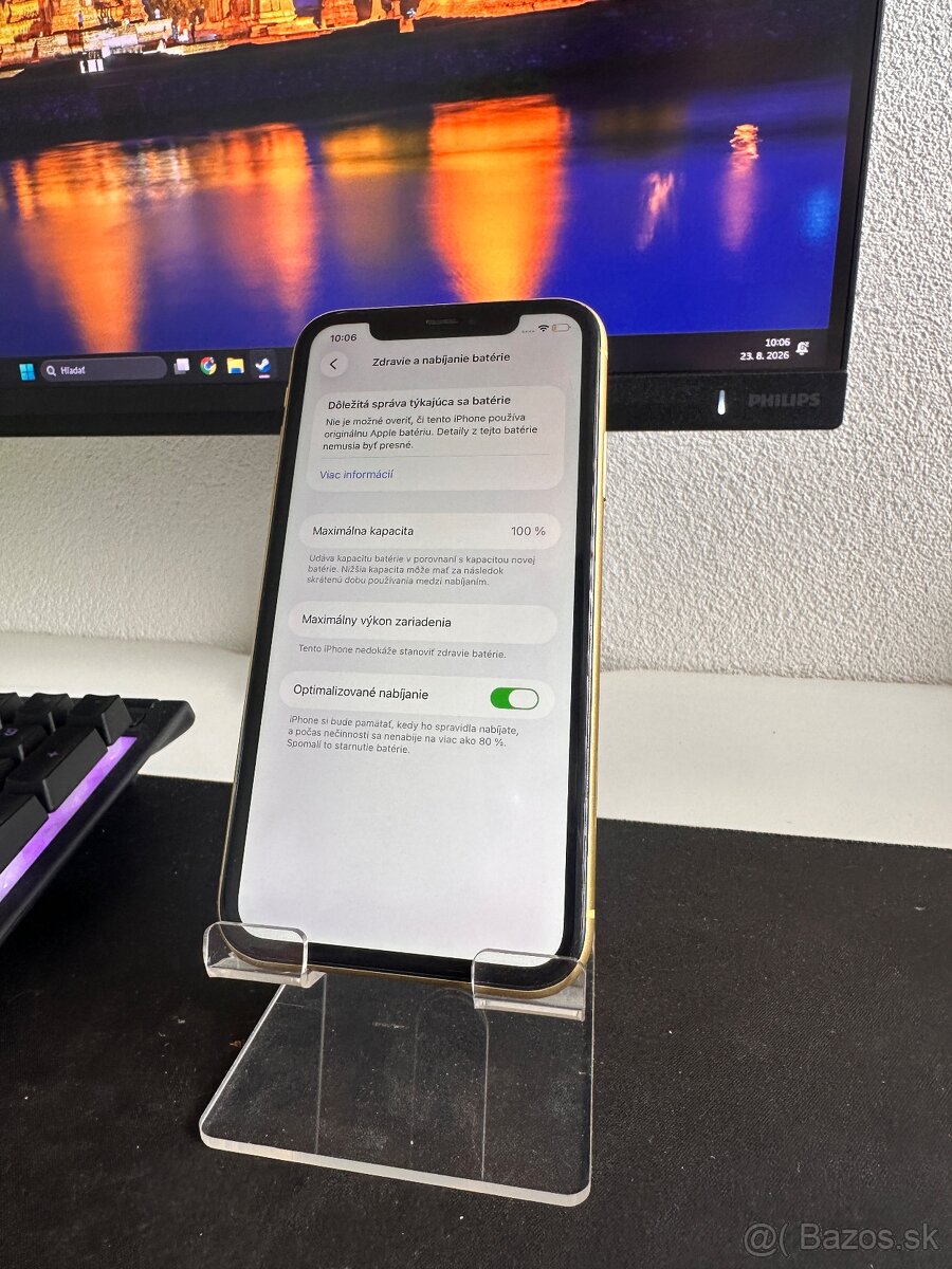 Apple iPhone 11 Yellow 128GB - 4