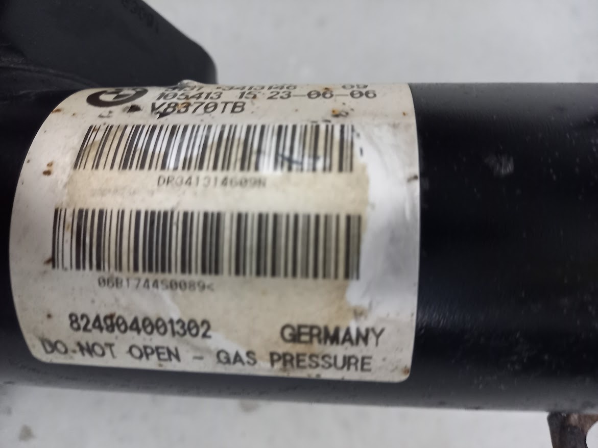 Predný tlmič so strunou na BMW X3 E83 - 4