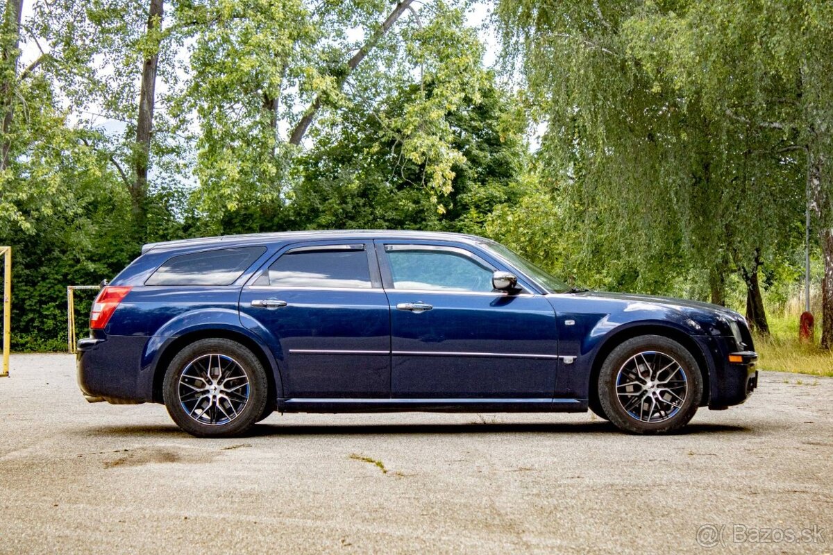 Chrysler 300 C - 4