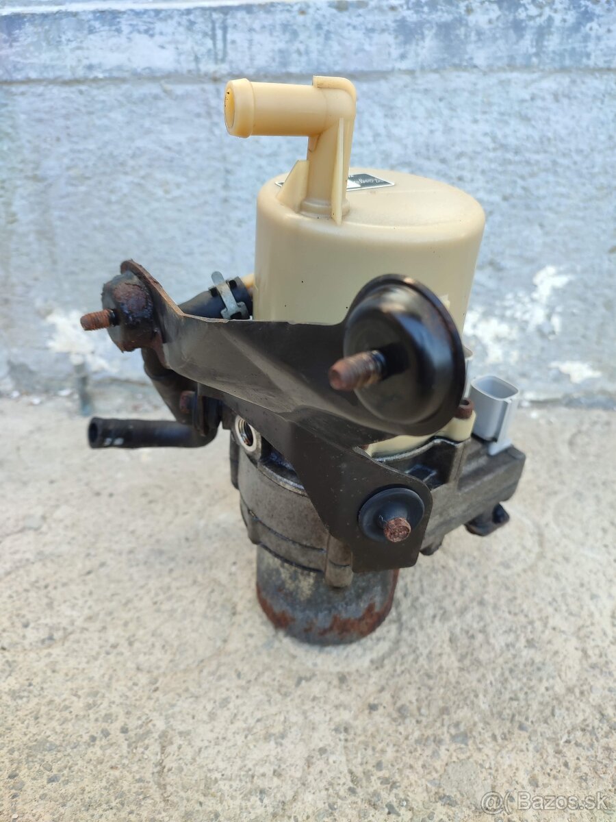 Mazda Servo čerpadlo posilňovača riadenia Koyo PA66-GF20 - 4