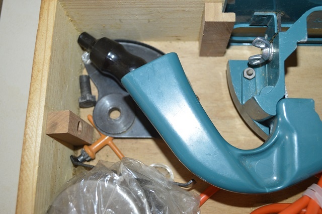 predam - originalna suprava Black and Decker - 4