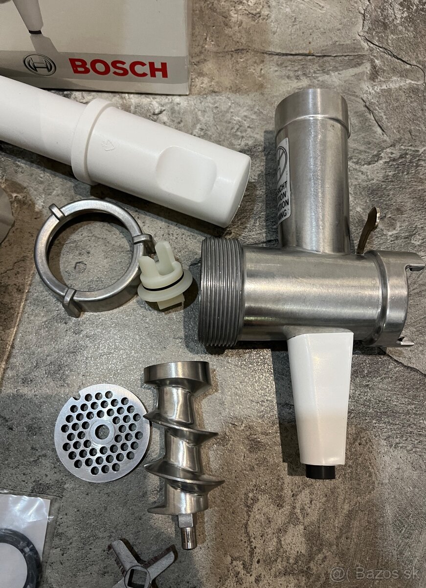 Mlynček Bosch mum 5 na kuchynský robot - 4