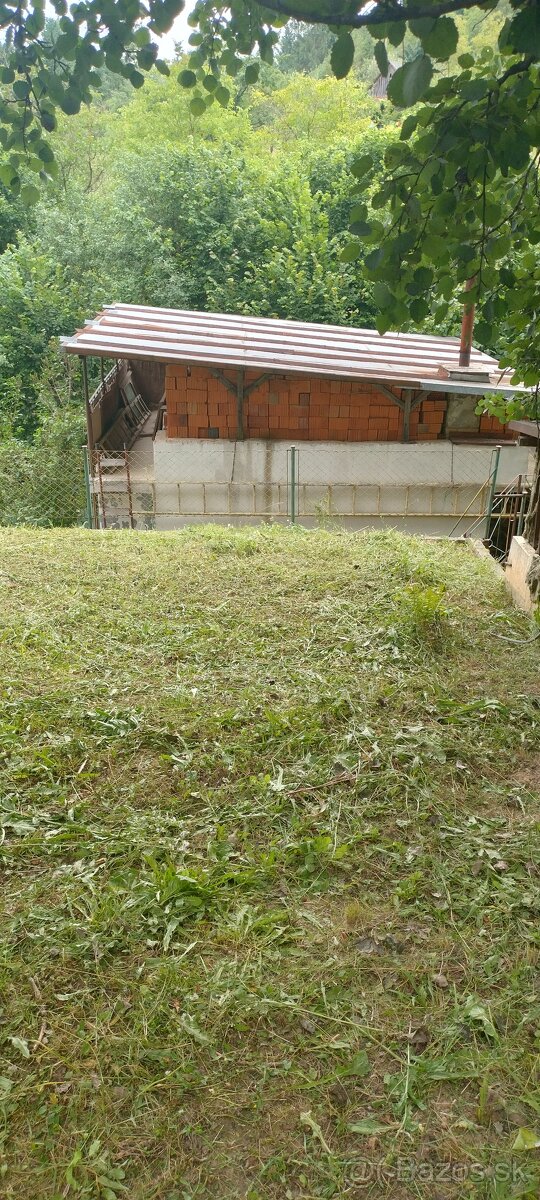 Chatka so záhradou - 4