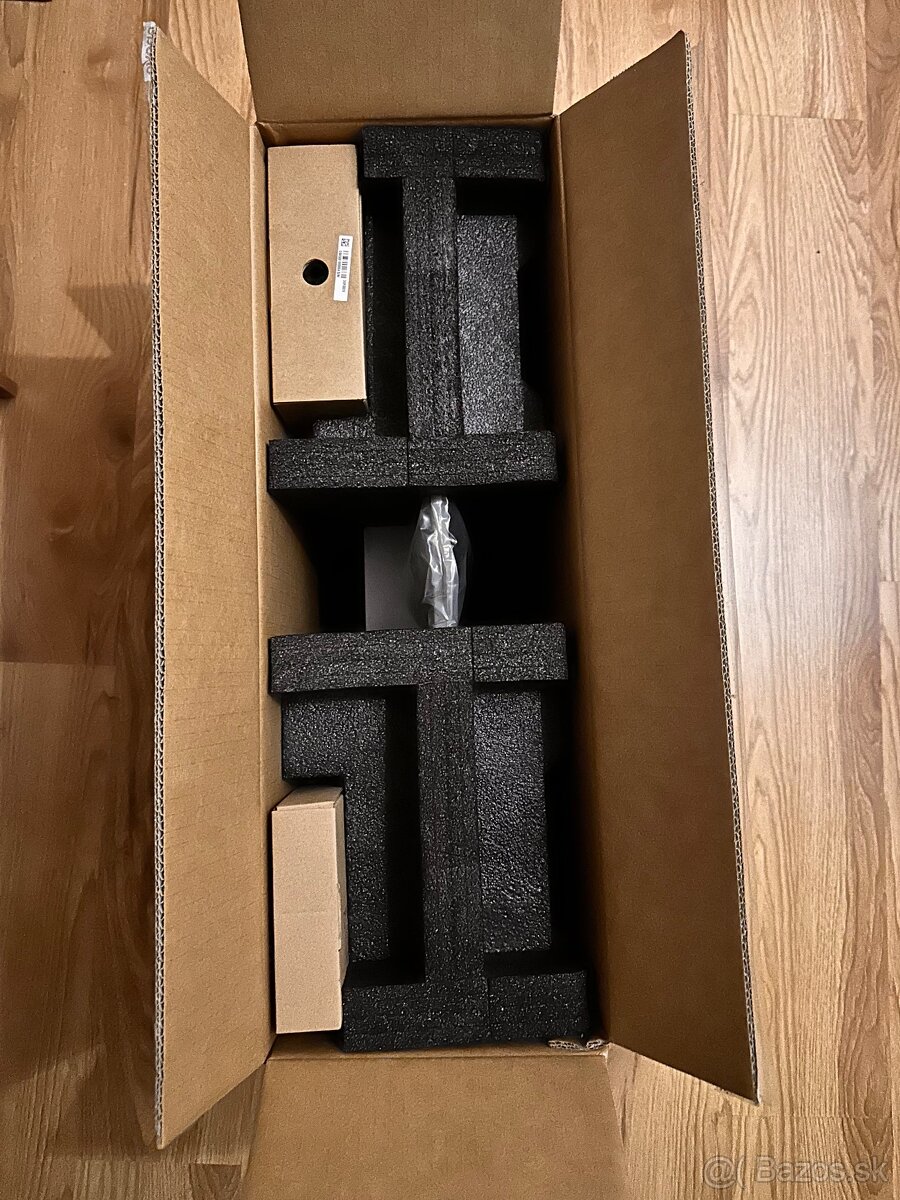 LENOVO All in one ThinkCentre neo 50a 24 Gen5 - 4