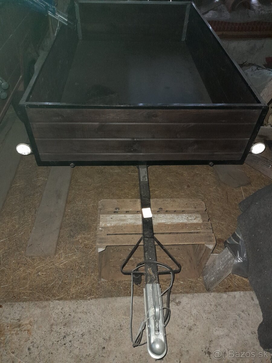 Prívesný vozík - 4