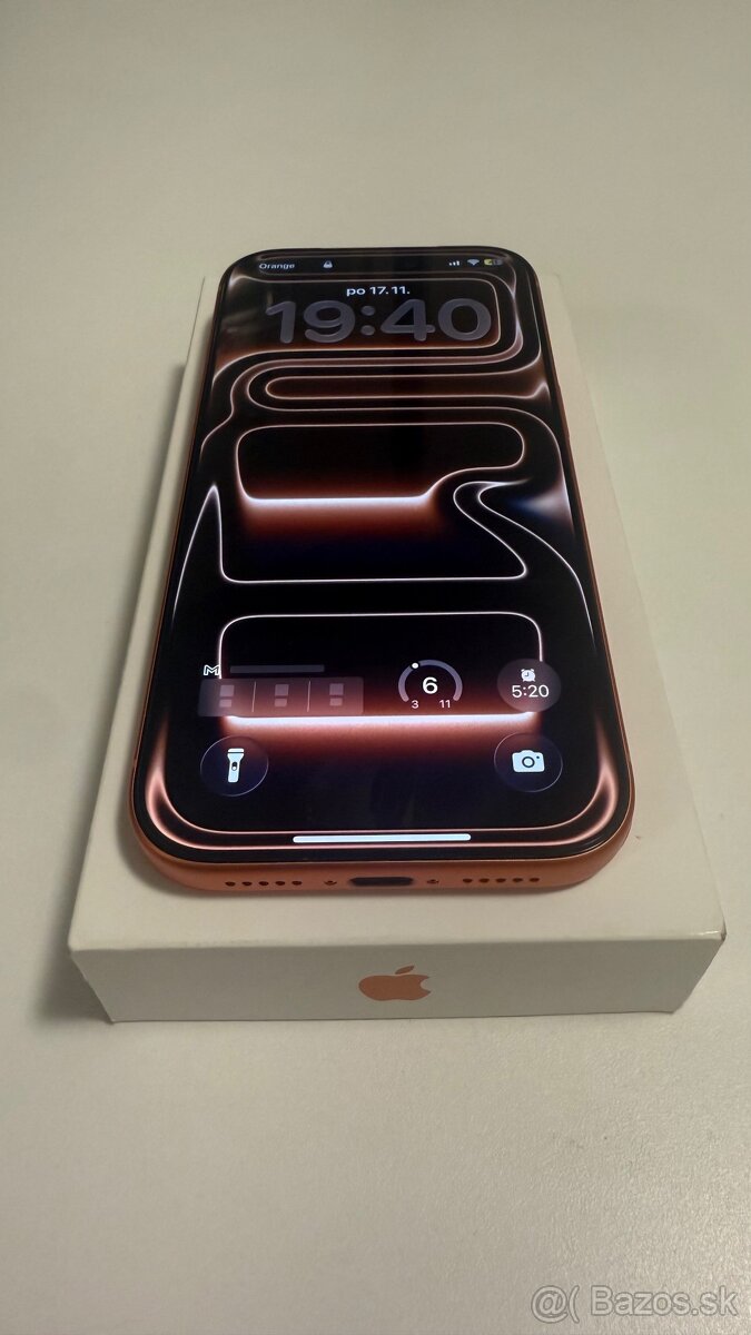 iPhone 17 Pro 256 GB , Cosmic Orange - 4