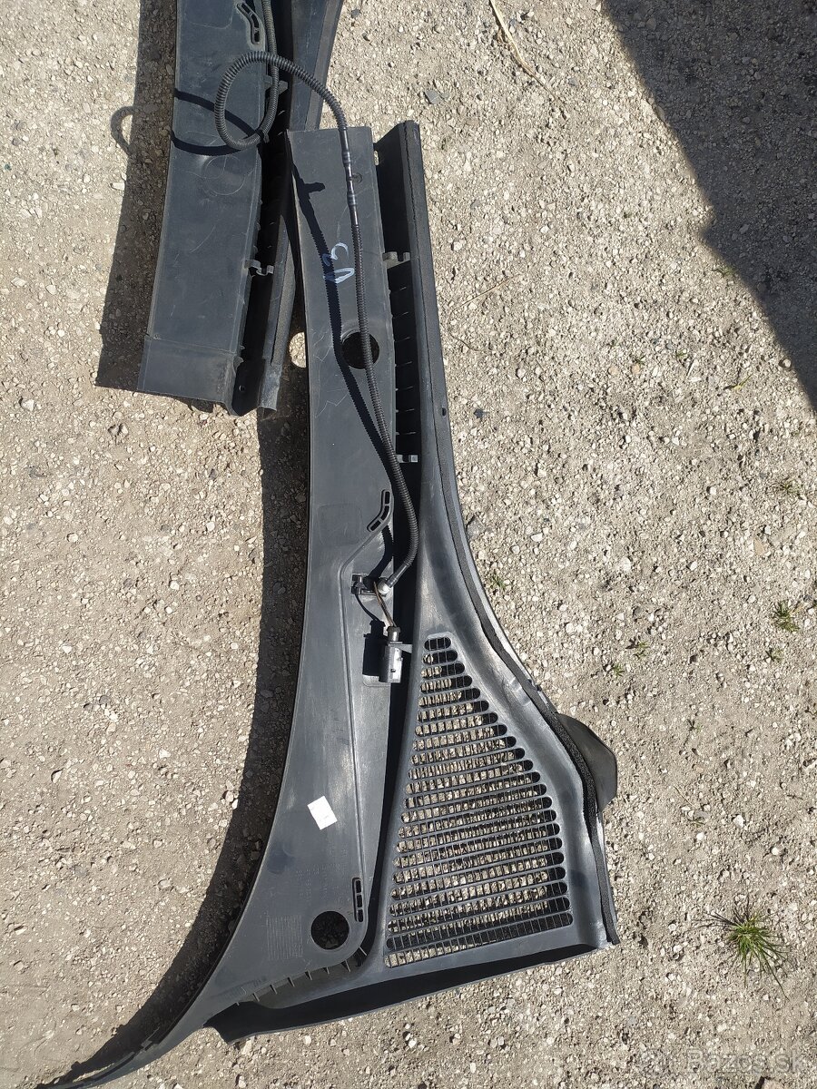 Torpedo škoda Octavia 3 kryt motorčeka stieračov - 4