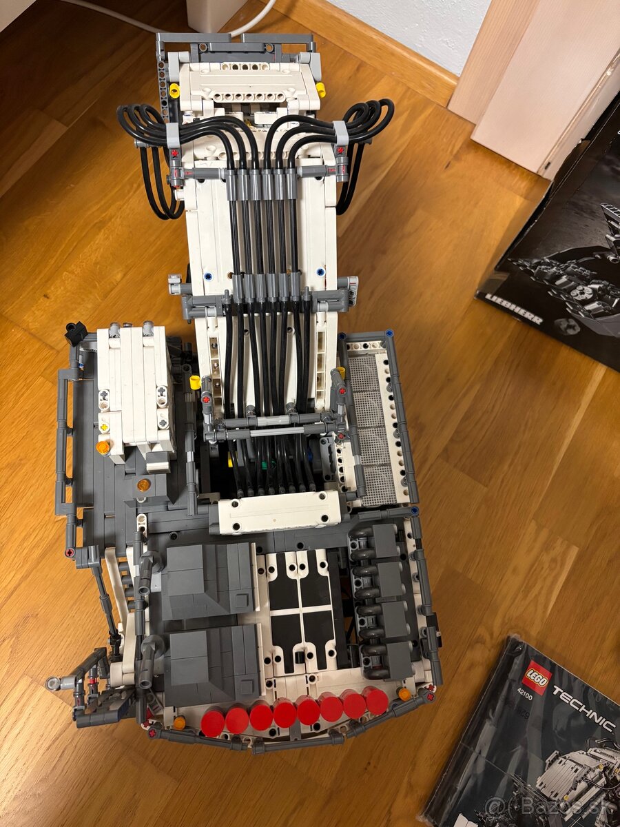 Lego 42100 - Liebherr Bager R9800 - 4