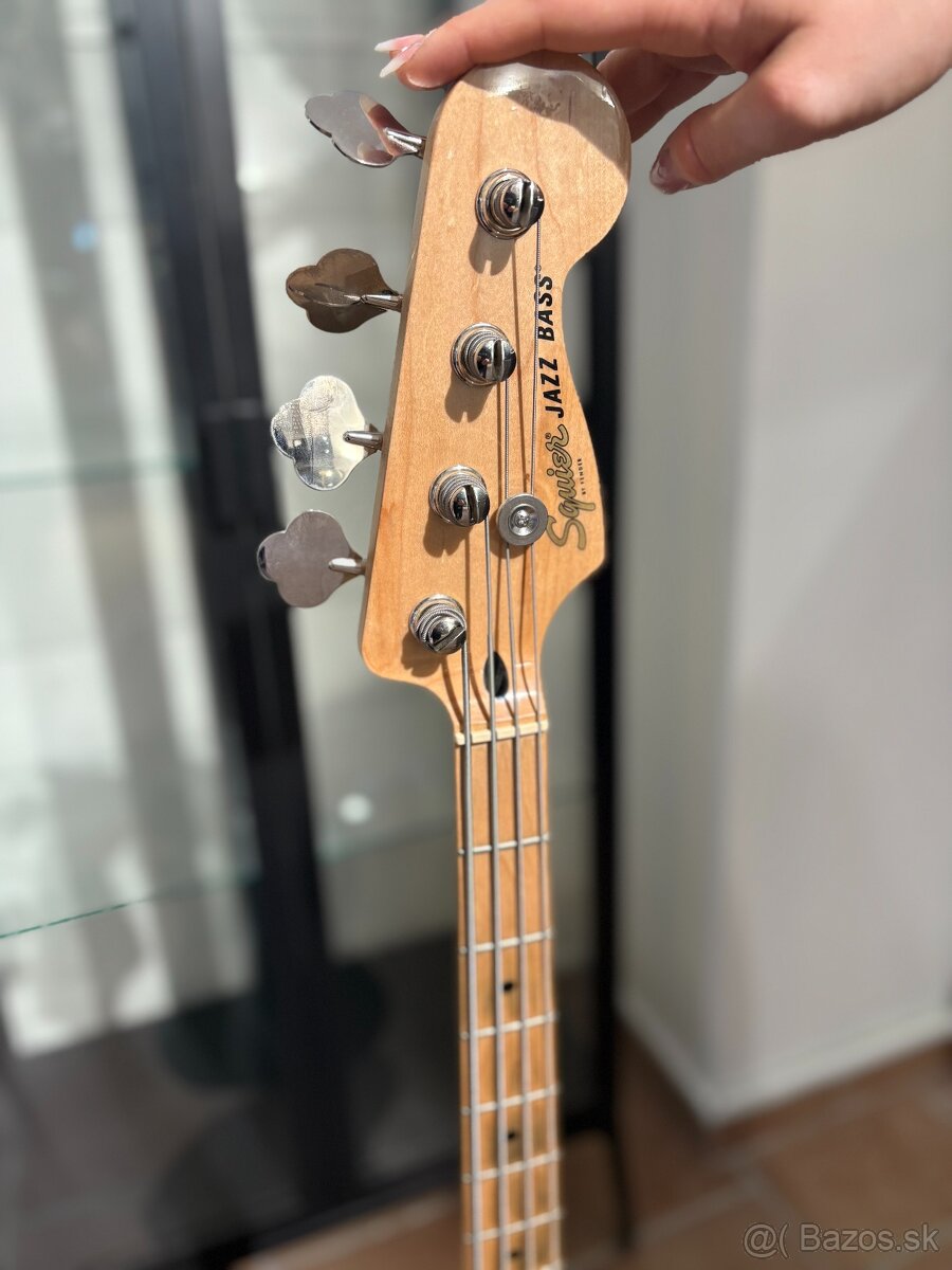 Squier Jazz Bass od Fender - 4