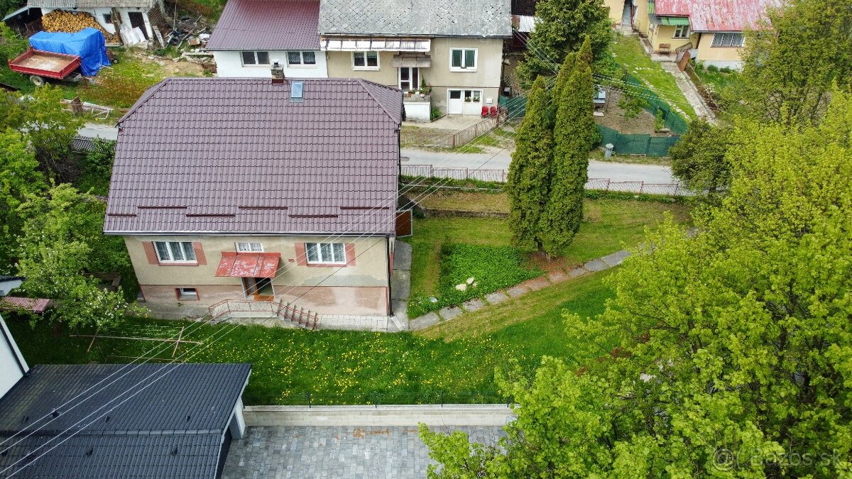 Na predaj priestranný 5-izbový rodinný dom v Kline - 4