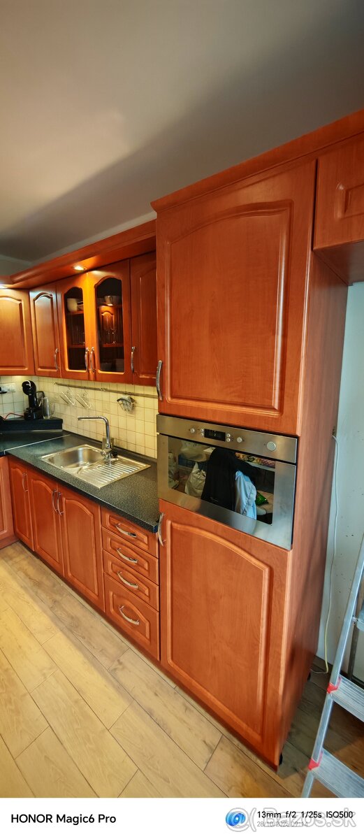 Kuchynská linka so spotrebičmi - 4