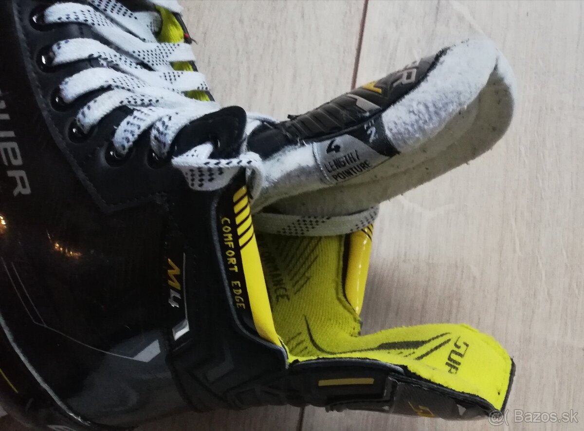 Korcule Bauer Supreme M4 fit 2 - vel.4 - 4