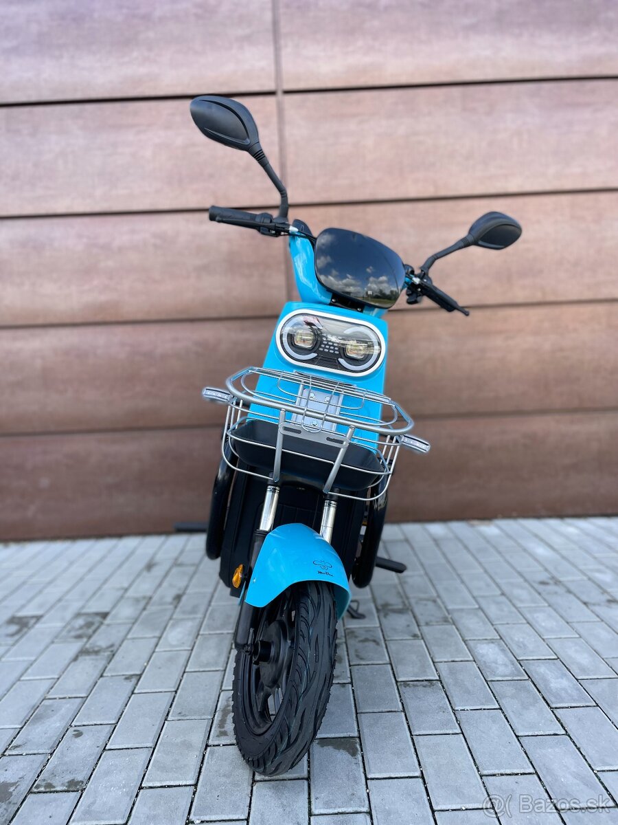 Elektroskútr - MoBee - ET1 - 4