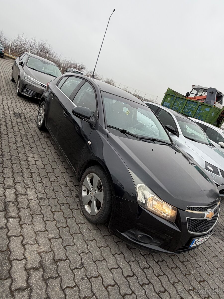 Chevrolet Cruze - 4